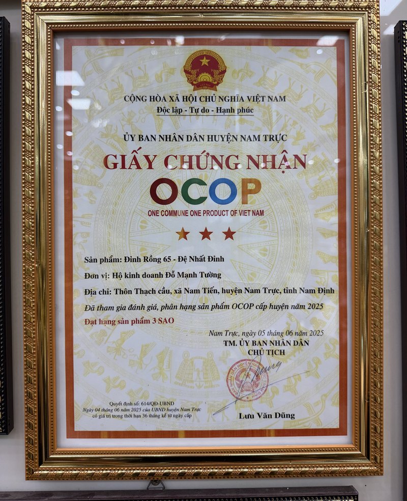 OCOP 3 sao — sản phẩm Đỉnh Rồng 65 — ảnh chụp bằng chứng nhận
