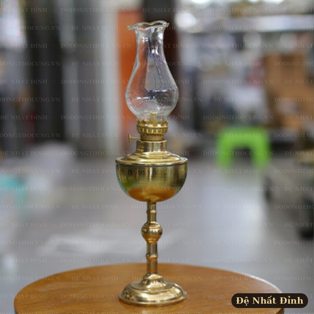 Đèn dầu bóng thủy tinh bằng đồng — Đệ Nhất Đỉnh