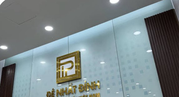Ảnh Lộc Bùi chụp tại Showroom Hải Phòng — đính kèm bài đánh giá trên Google
