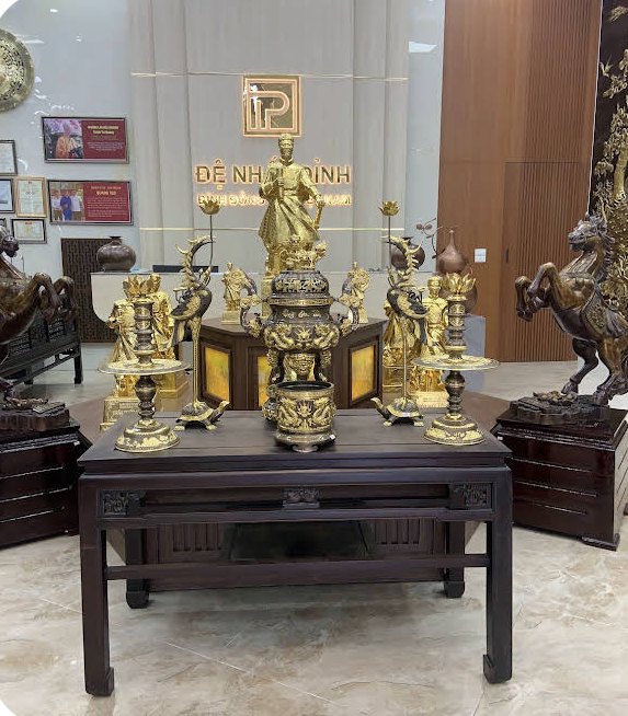 Ảnh Vũ Hải chụp tại Showroom Nam Định — đính kèm bài đánh giá trên Google