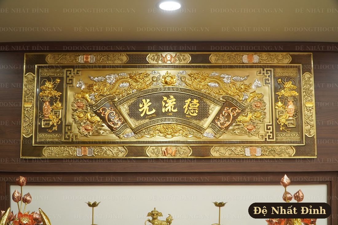 Hoành phi câu đối bằng đồng