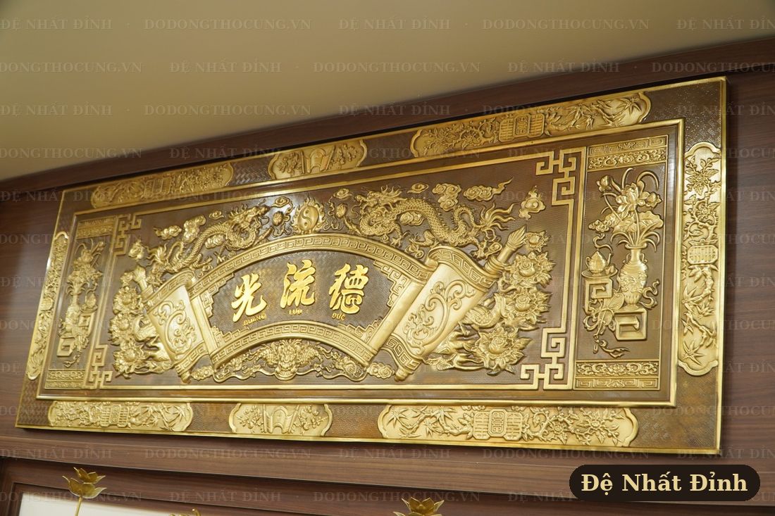 Hoành phi đại tự chạm rồng — Đệ Nhất Đỉnh