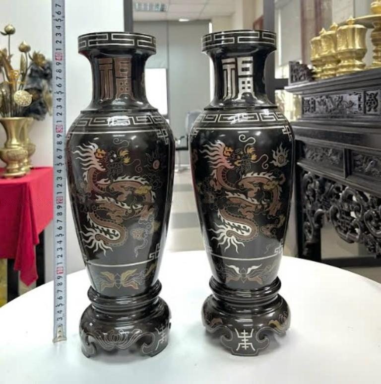 Lọ hoa thờ bằng đồng