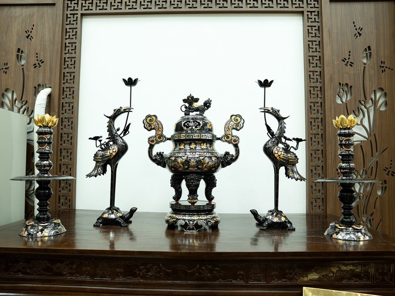Bộ ngũ sự Pháp Lam