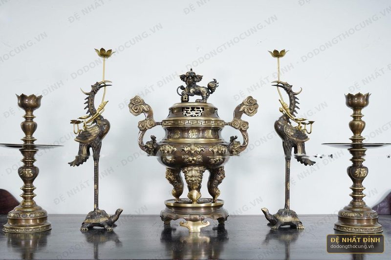 Bộ ngũ sự dơi đào 65cm hun giả cổ chân nến kỹ