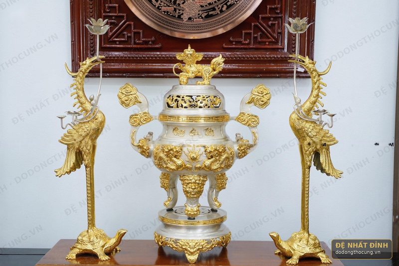 Bộ ngũ sự Kim Bảo · mạ bạc dát vàng