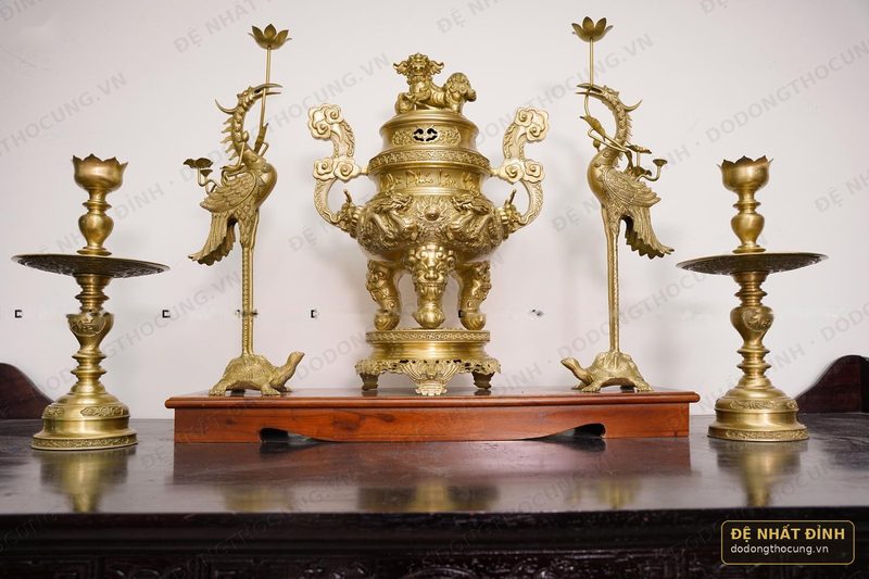 Bộ ngũ sự Song Long 65cm nắp Thọ nến kỹ màu mộc