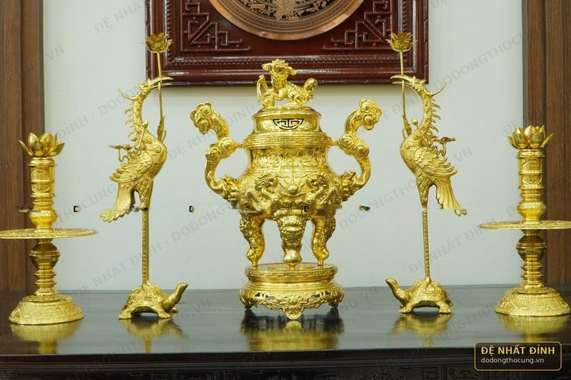 Bộ ngũ sự Song Long nắp Thọ 66cm dát vàng toàn bộ