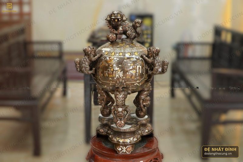 Đỉnh Thất Lân vờn cầu 90cm đồng đỏ khảm ngũ sắc