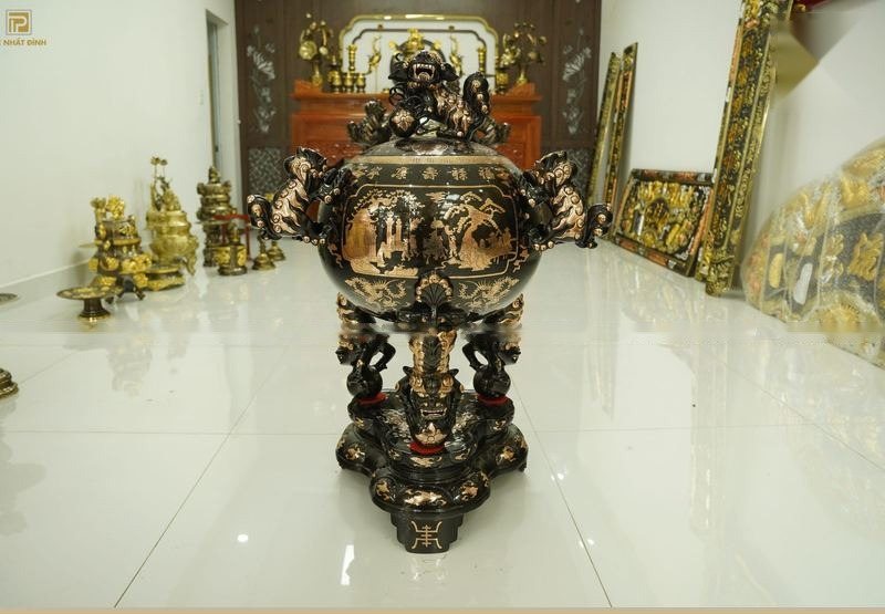 Đỉnh Thất Lân khổ lớn cho nhà thờ họ