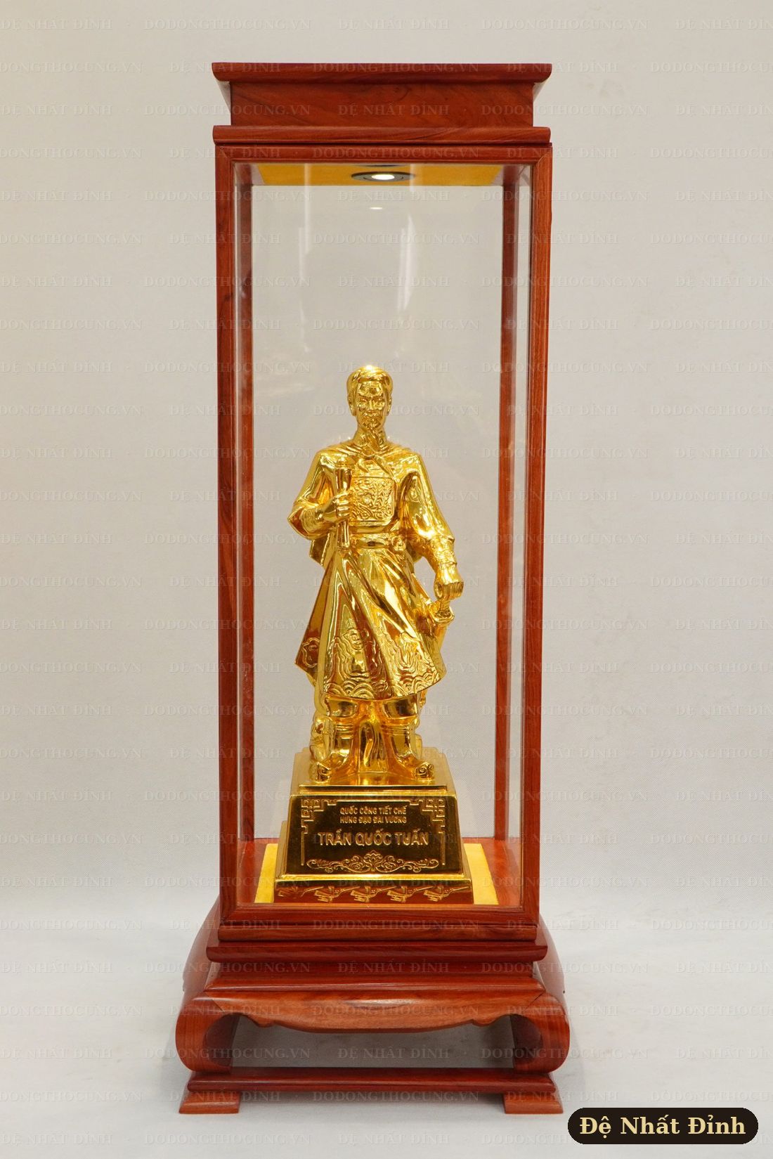 Tượng Trần Hưng Đạo — Đệ Nhất Đỉnh