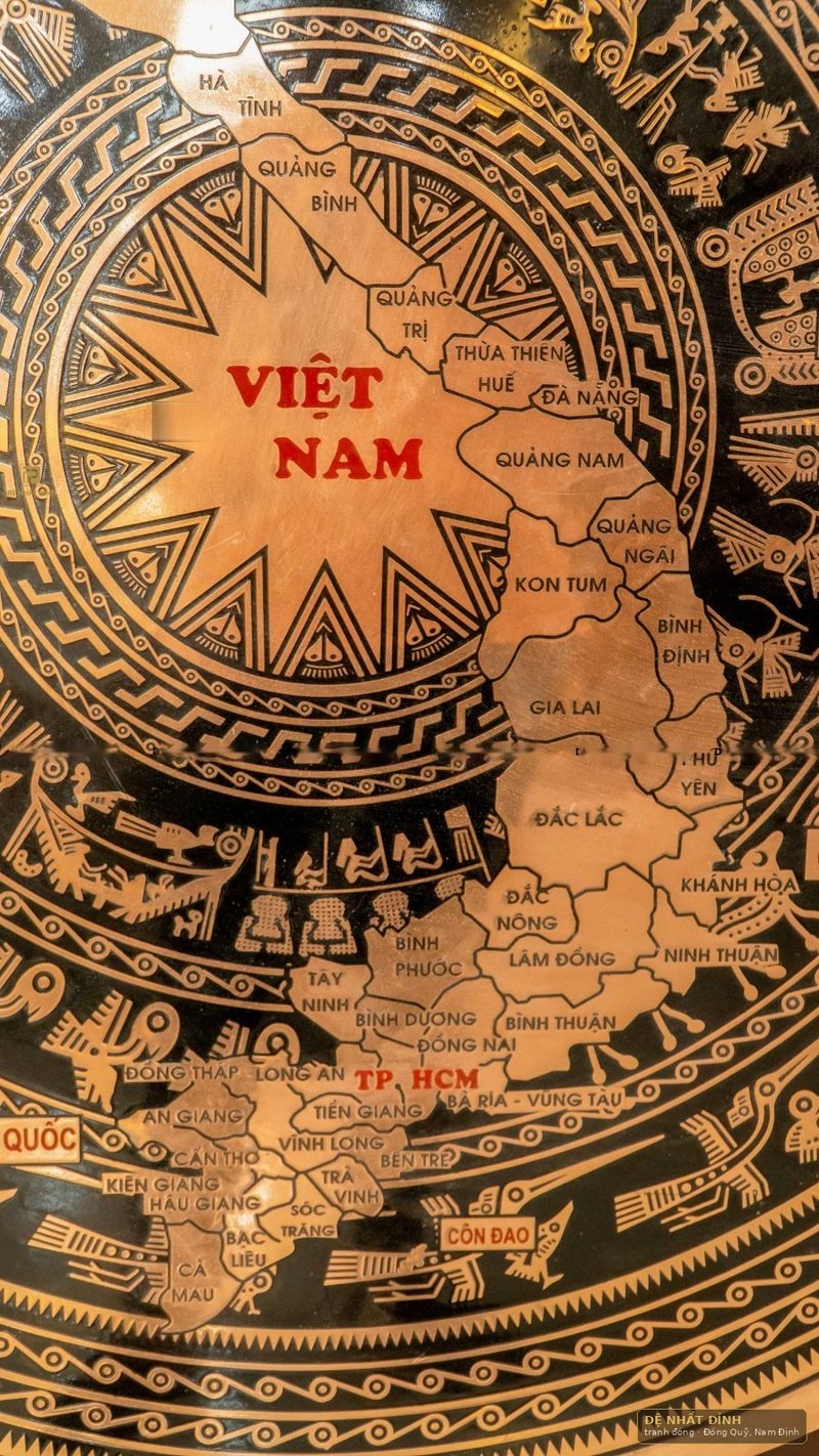 Mặt tranh trống đồng chạm bản đồ Việt Nam, khung gỗ — ảnh 4