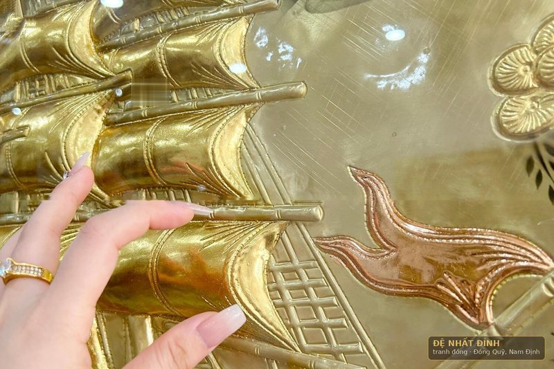 Thuận buồm xuôi gió dát vàng, khung gỗ sơn đỏ thếp vàng — ảnh 4
