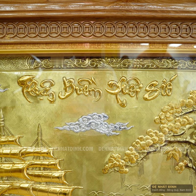 Thuận buồm xuôi gió dát vàng, khung gỗ hương — ảnh 6