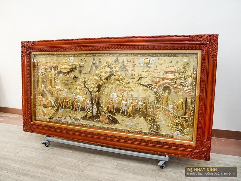 Vinh quy bái tổ dát vàng, khung gỗ sơn đỏ — ảnh 2